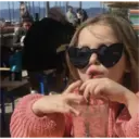 ملصق