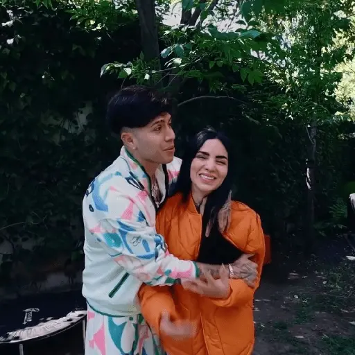 ملصق